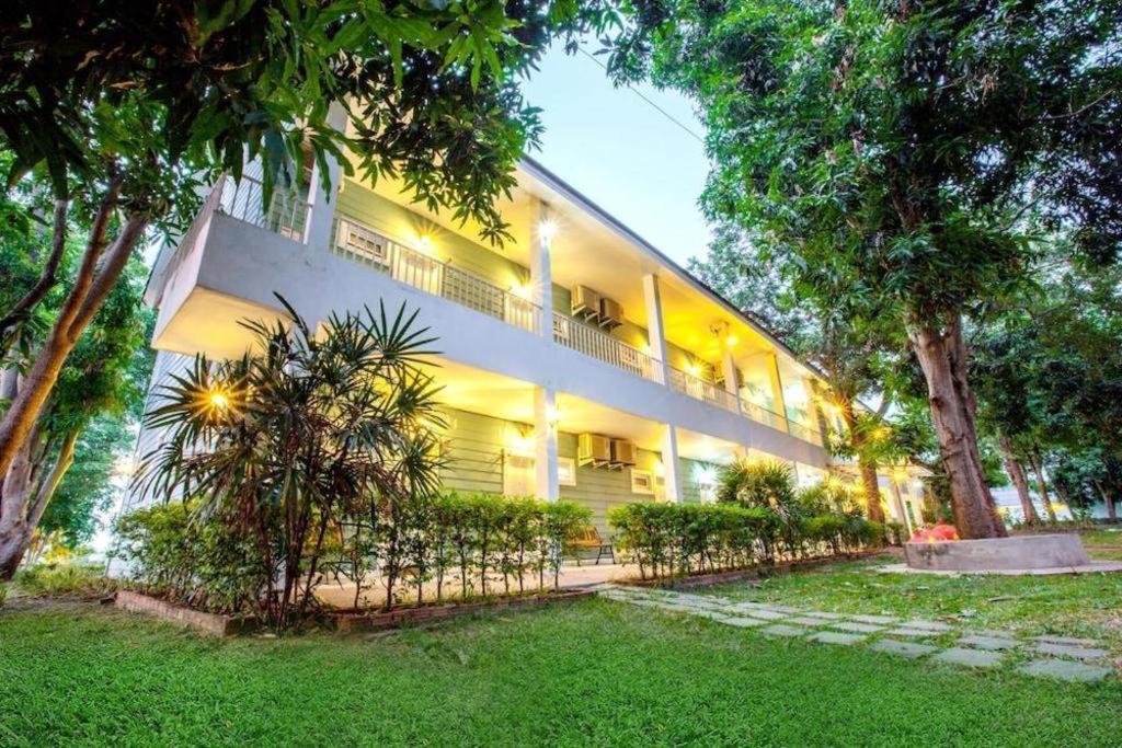 Varee Valley Resort And Restaurant ขอนแก่น ภายนอก รูปภาพ