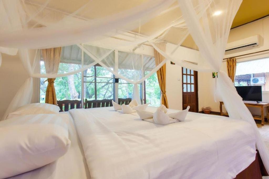 Varee Valley Resort And Restaurant ขอนแก่น ภายนอก รูปภาพ